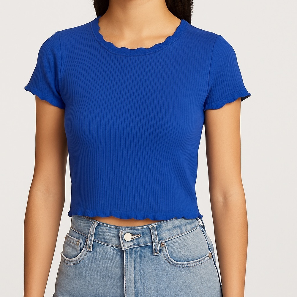 NWOT BP. Cropped Cobalt Blue Short Sleeve Tee Size Small